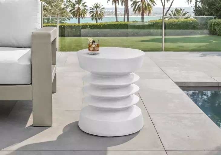 4153 White Round Accent Table