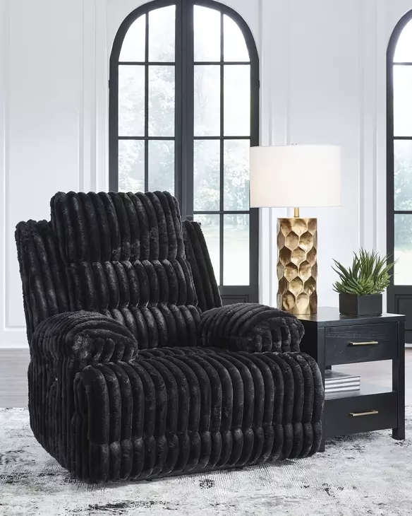 Technique Onyx Power Recliner with USB Charging
