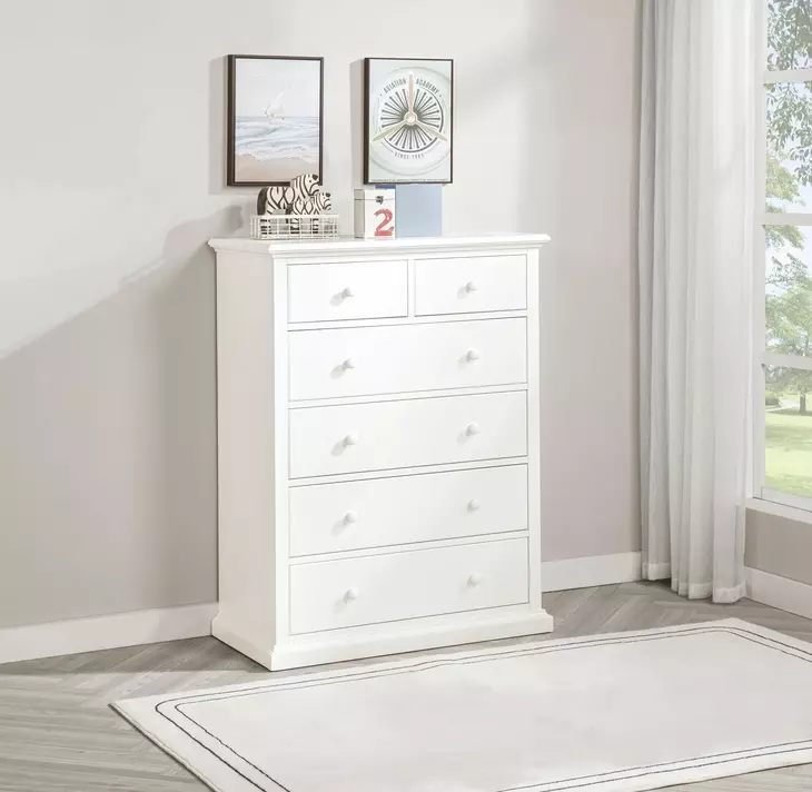 Sumerlin White 6 Drawer Chest