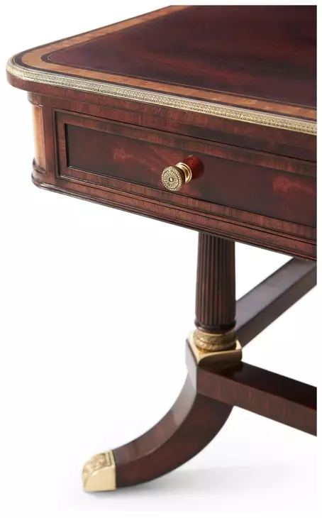English Cabinet Maker Southampton and Light Shropshire Alderley Cocktail Table