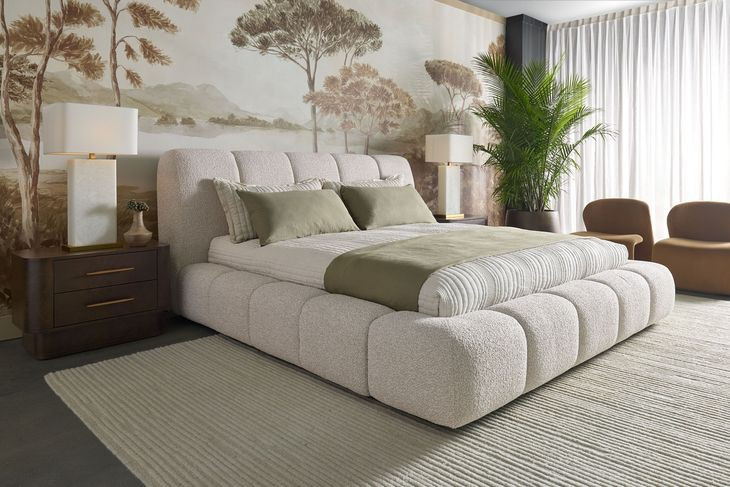 Liana Santa Cruz Oatmeal King Upholstered Platform Bed