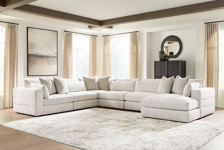 Stonecroft Manor Snowstone 6 Piece Modular Sectional with RAF Chaise and Pillows