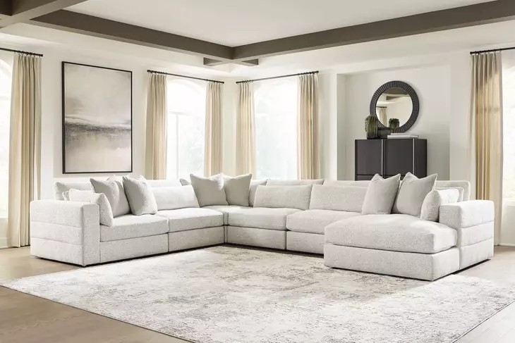 Stonecroft Manor Snowstone 6 Piece Modular Sectional with RAF Chaise and Pillows
