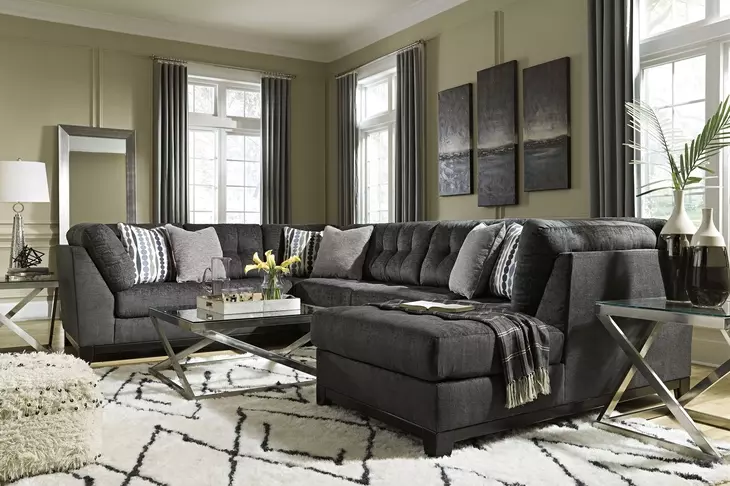 Reidshire Steel Gray 3 Piece Modular Sectional with RAF Corner Chaise and Pillows