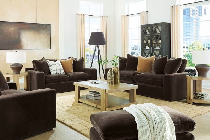 Maxton Heights Bittersweet 99" Sofa