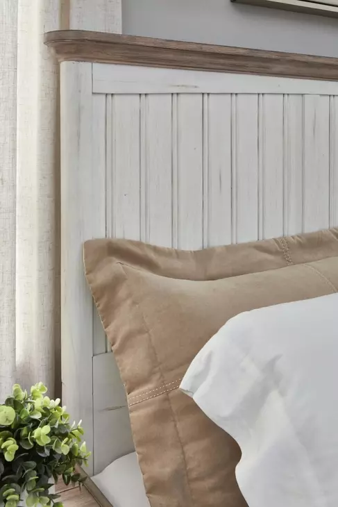 Beach Comber Weathered White And Sand Top Twin Panel Bed
