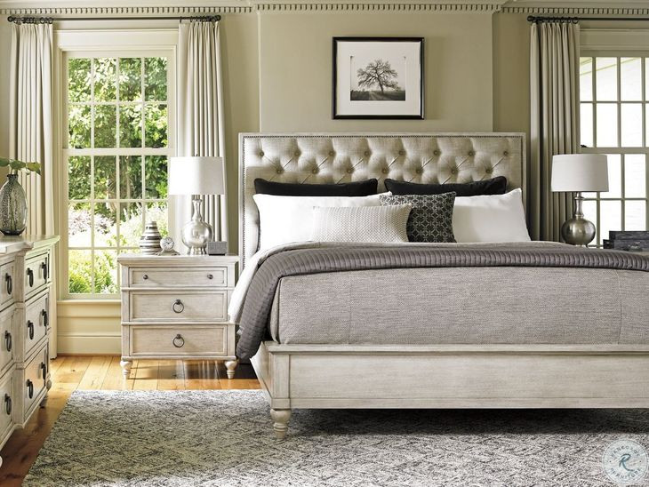 Oyster Bay Sag Harbor King Tufted Upholstered Platform Bed