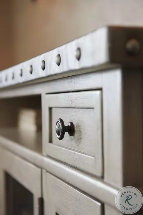 Oyster Bay Oyster Shadow Valley TV Stand