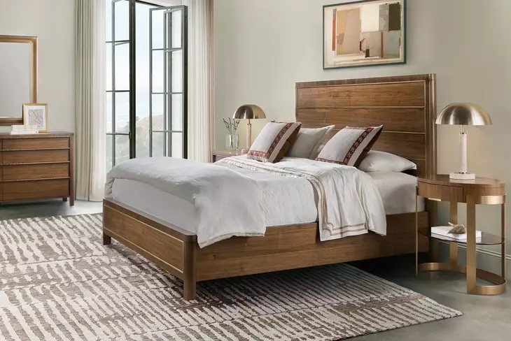 Solara Medium Brown Queen Panel Bed