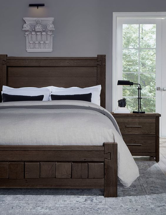 Dovetail Java Poster Bedroom Set with Footboard