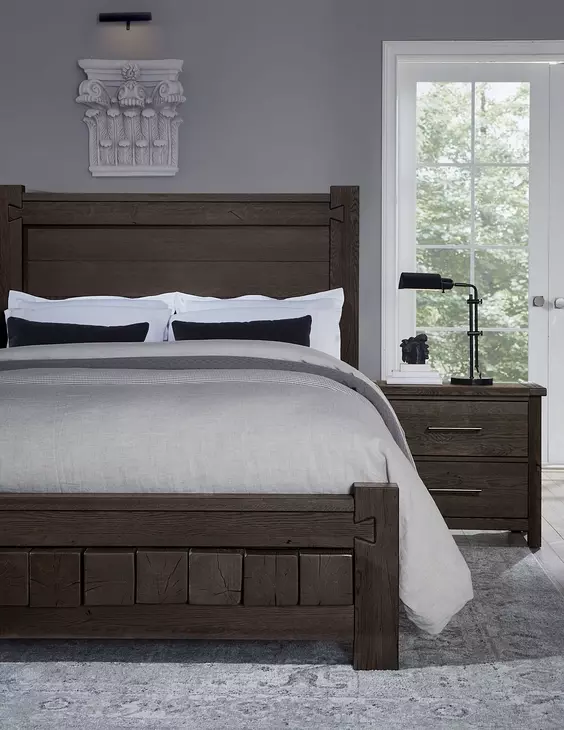 Dovetail Java Poster Bedroom Set with Footboard