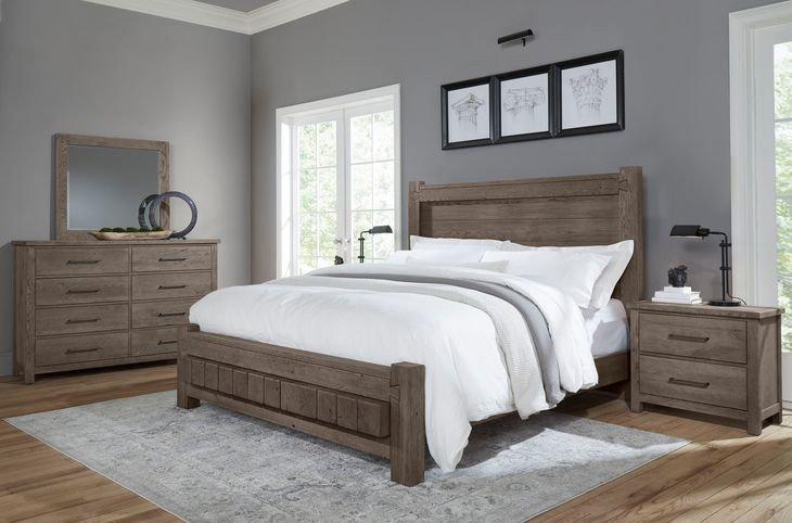 Dovetail Mystic Gray Poster Bedroom Set with Footboard