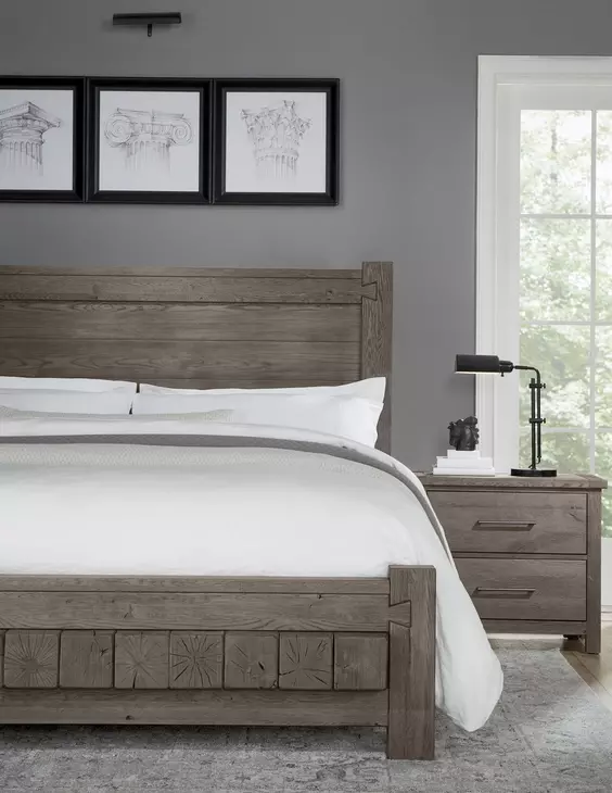 Dovetail Mystic Gray King Poster Bed with California King Footboard