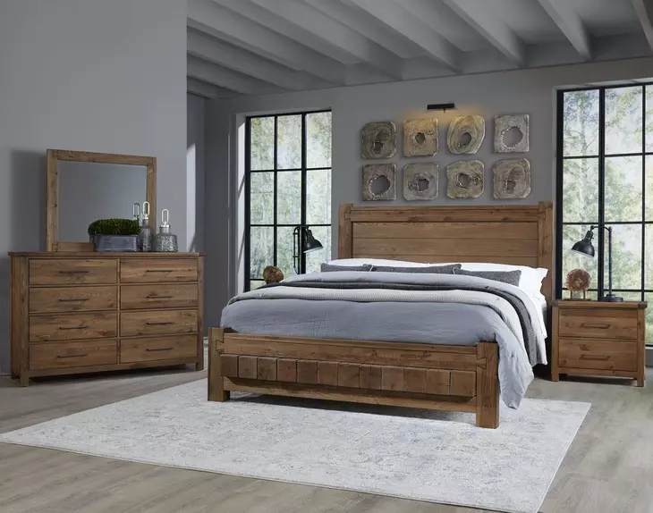Dovetail Natural Queen Poster Bed with California King Footboard