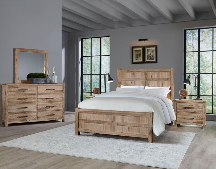 Dovetail Sun Bleached White Queen Panel Bed