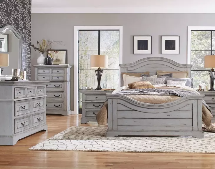 Stonebrook Light Distressed Antique Gray Queen Panel Bed