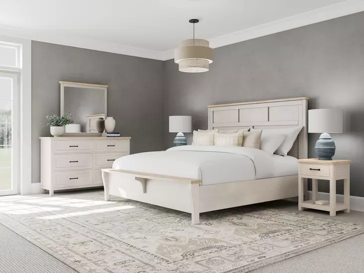 Glenndale Aged White Queen Panel Bed