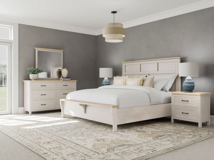 Glenndale Aged White Queen Panel Bed