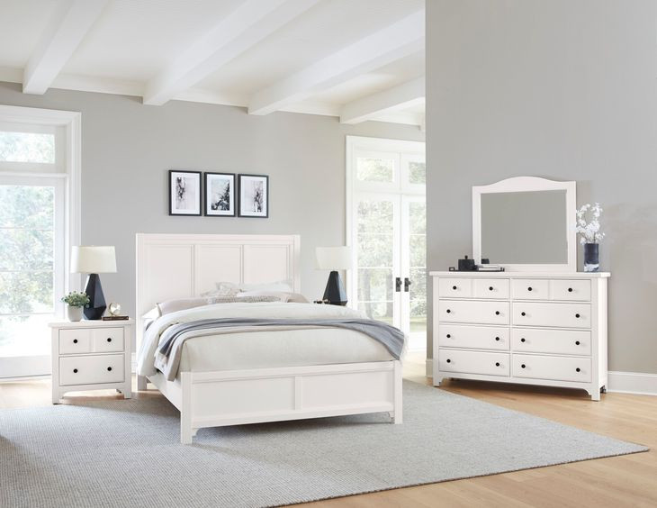 Cool Farmhouse White King Panel Bed