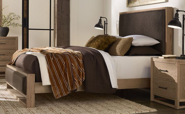 Lodge and Loft Sedona Performance Fabric Queen Upholstered Panel Bed