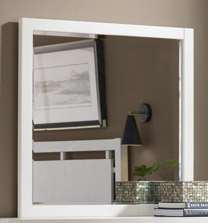 Lodge and Loft Soft White Floating Panel Bedroom Set