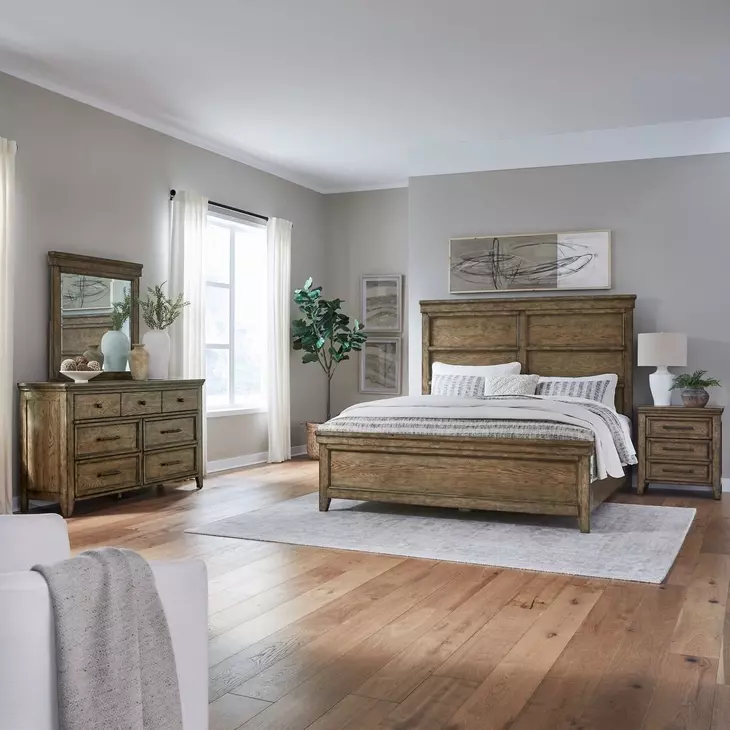 Carolina Park Amber Brown King Panel Bed
