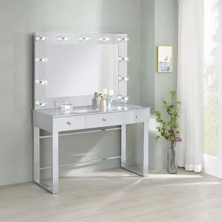 Umbridge Chrome And White Vanity