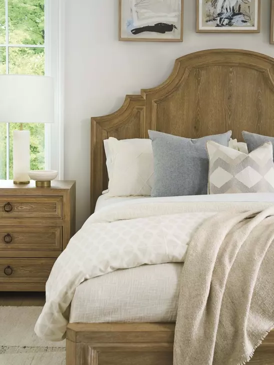 Casitas Brown 3 Drawers Nightstand