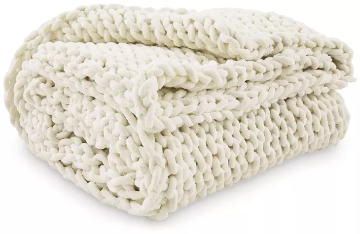 Chaddon Ivory Throw Set of 3