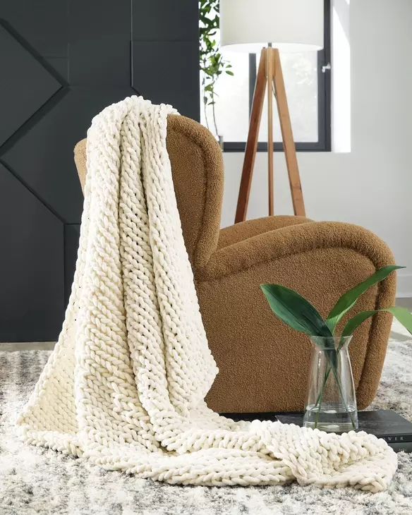 Chaddon Ivory Throw Set of 3