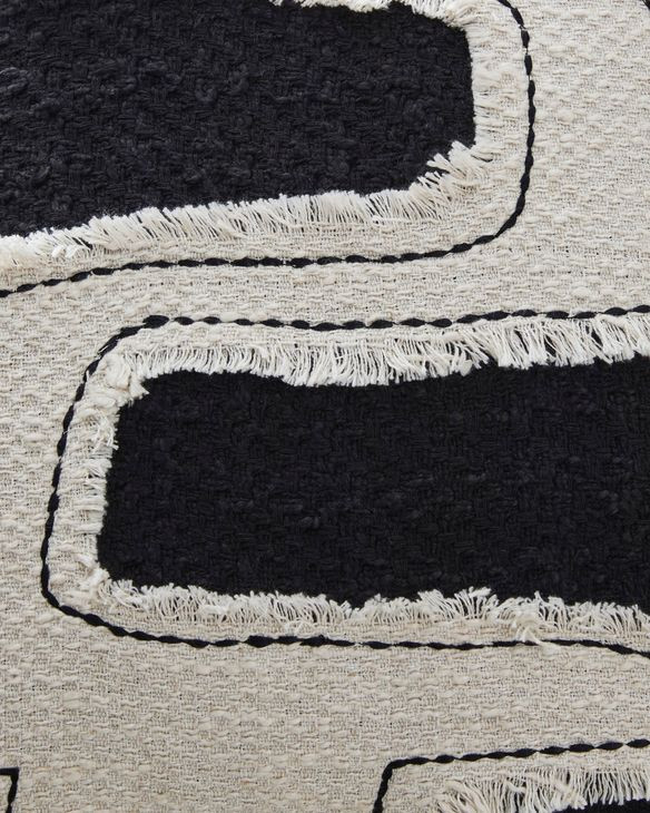 Veerbank Black and Beige Accent Pillow Set of 4