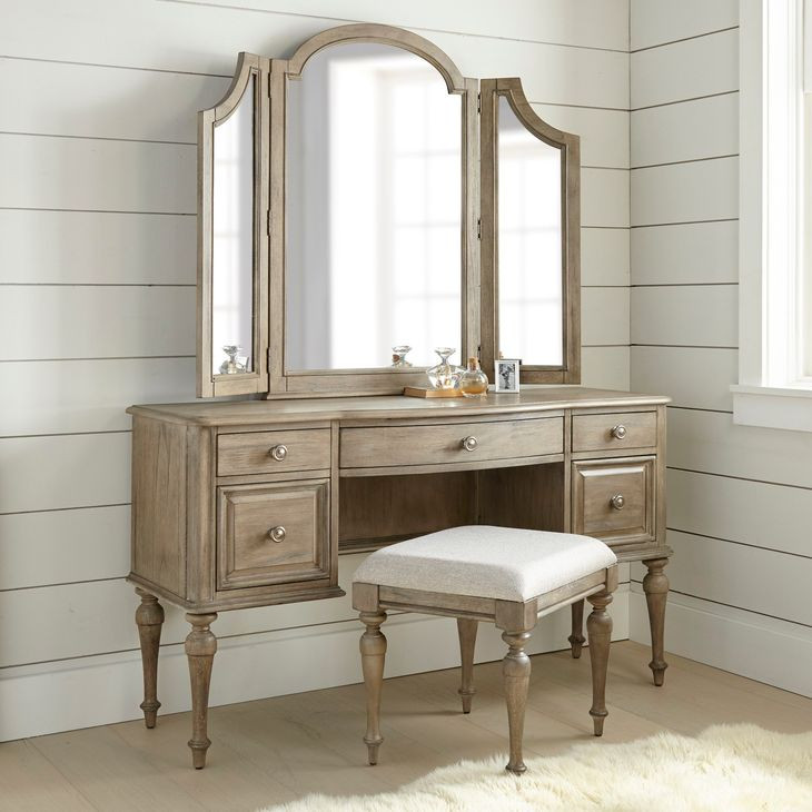 Highland Brown Bedroom Vanity with Mirror and Bench