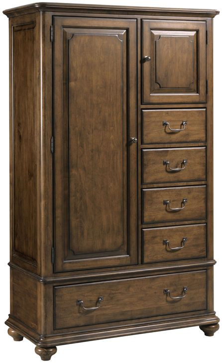 Commonwealth Witham Medium Stain Gentlemen's Chest