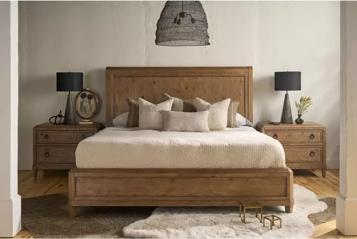 Griffith Park Sienna King Panel Bed