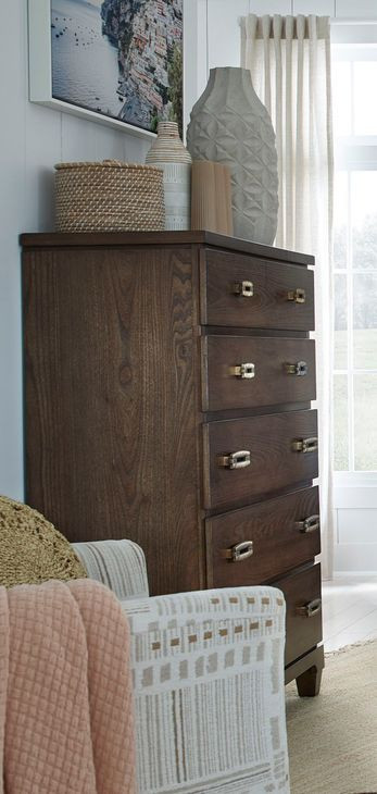 Sugar Mill Spiced Rum 5 Drawer Chest