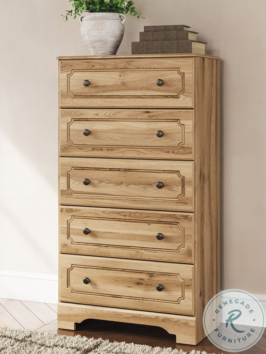 Galletyn Warm Brown 5 Drawer Chest