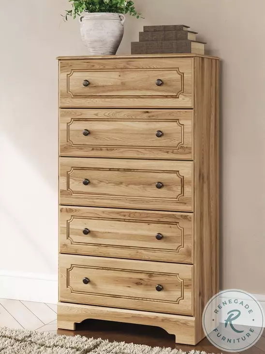 Galletyn Warm Brown 5 Drawer Chest