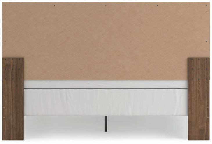 Ryderton Auburn King Panel Bed