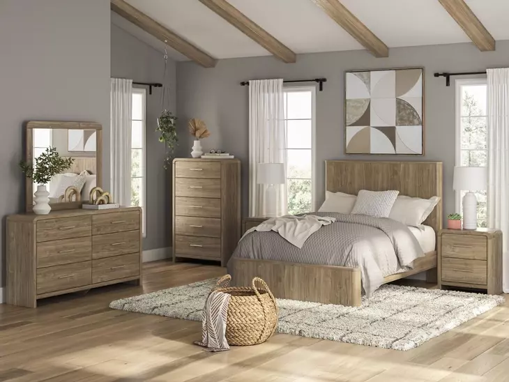 Dovander Warm Brown 5 Drawer Chest