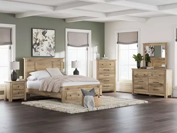 Fenderport Tan Panel Bedroom Set with Storage Footboard