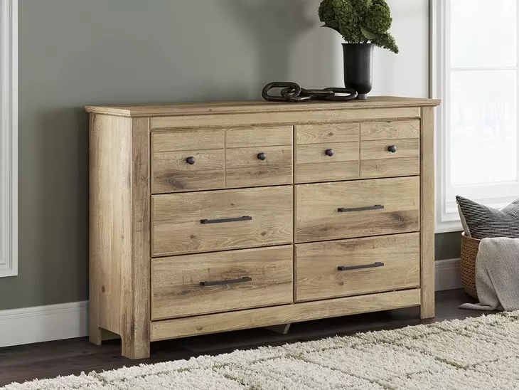 Fenderport Tan 6 Drawer Dresser