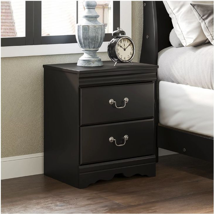 Huey Vineyard Black Nightstand