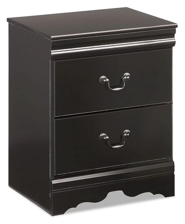 Huey Vineyard Black Nightstand