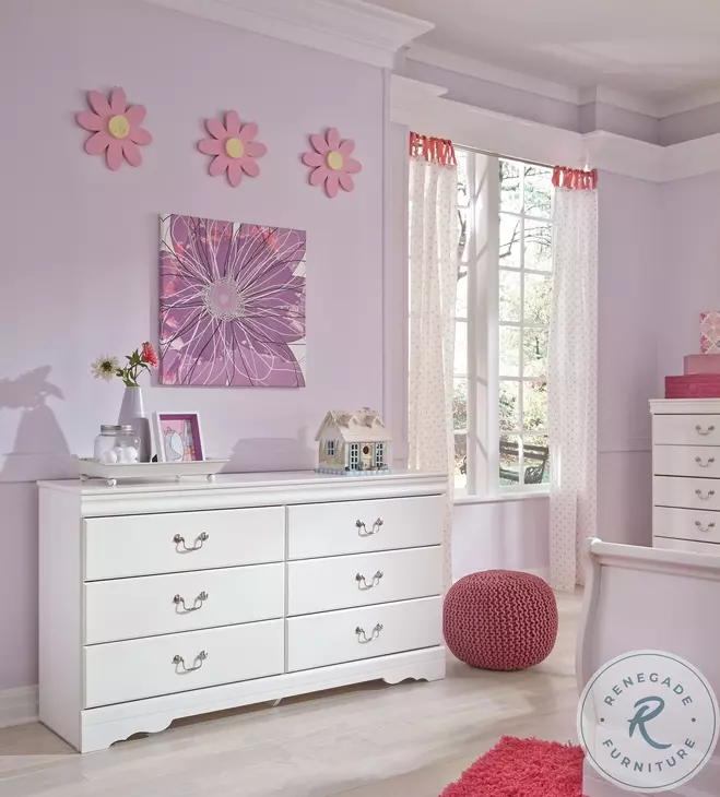 Anarasia White Dresser