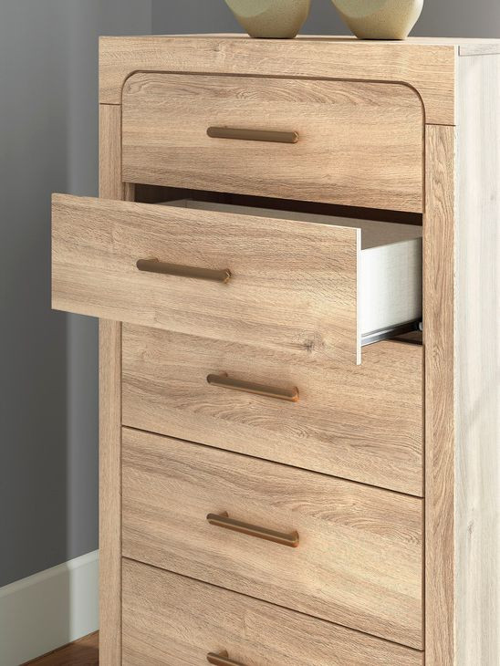 Prandefort Tan 5 Drawer Chest