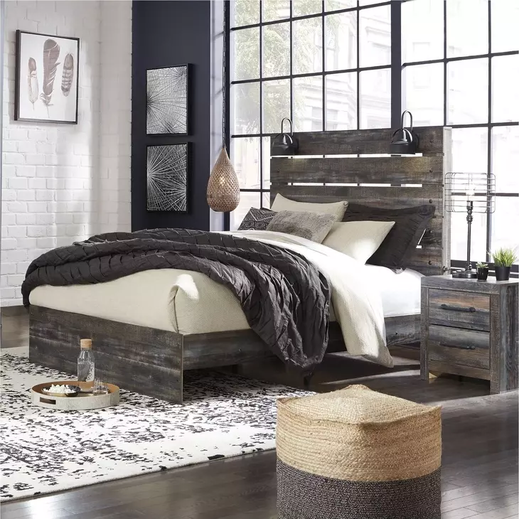 Drystan Queen Panel Bed