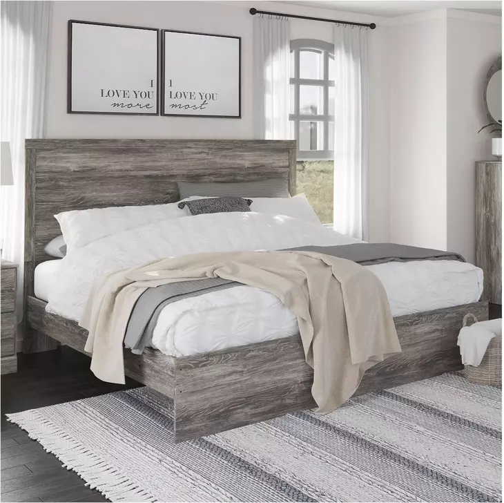Ralinksi Gray King Panel Bed
