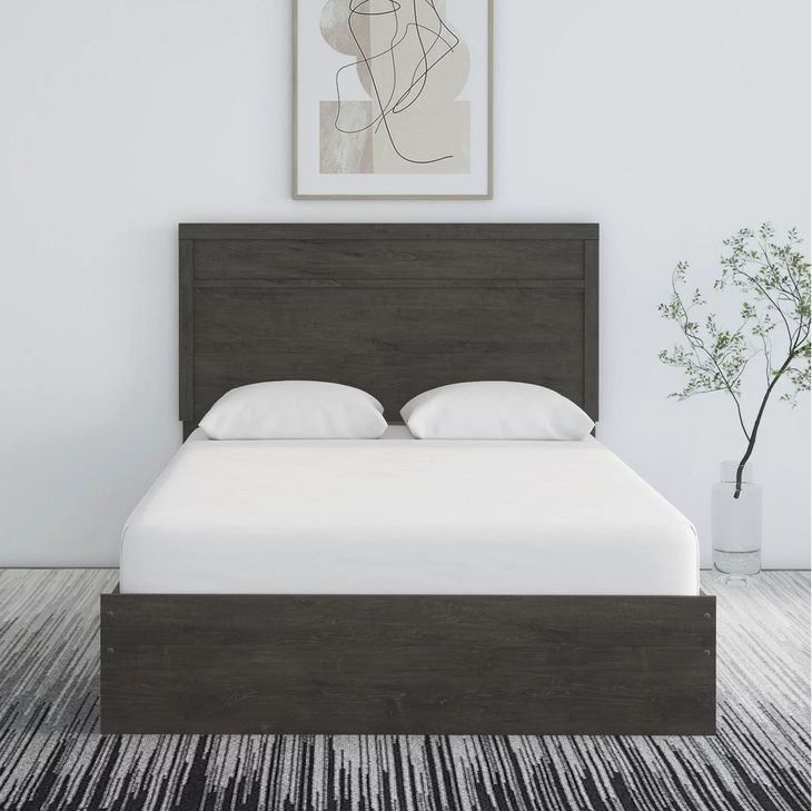 Belachime Black Queen Panel Bed from Ashley | Coleman Furniture