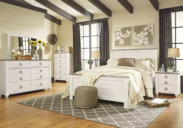 Willowton Whitewash 6 Drawer Dresser and Rectangular Mirror