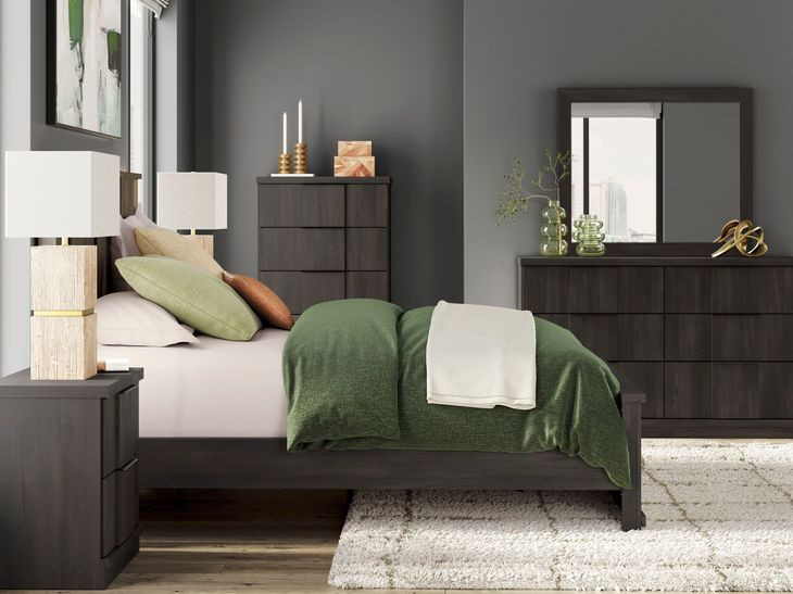 Avernhall Dark Brown 6 Drawer Dresser